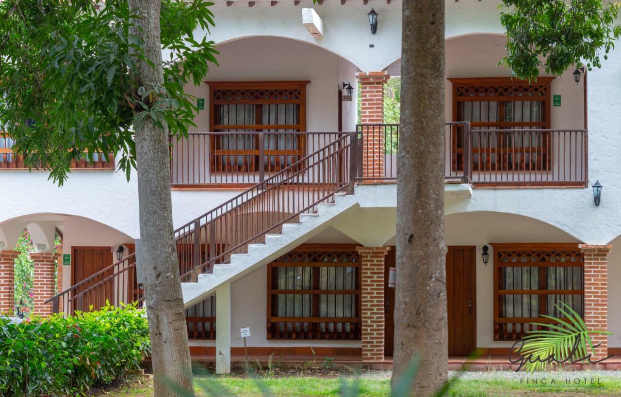 Finca Hotel Guali Santafe Santa Fe de Antioquia Exterior foto